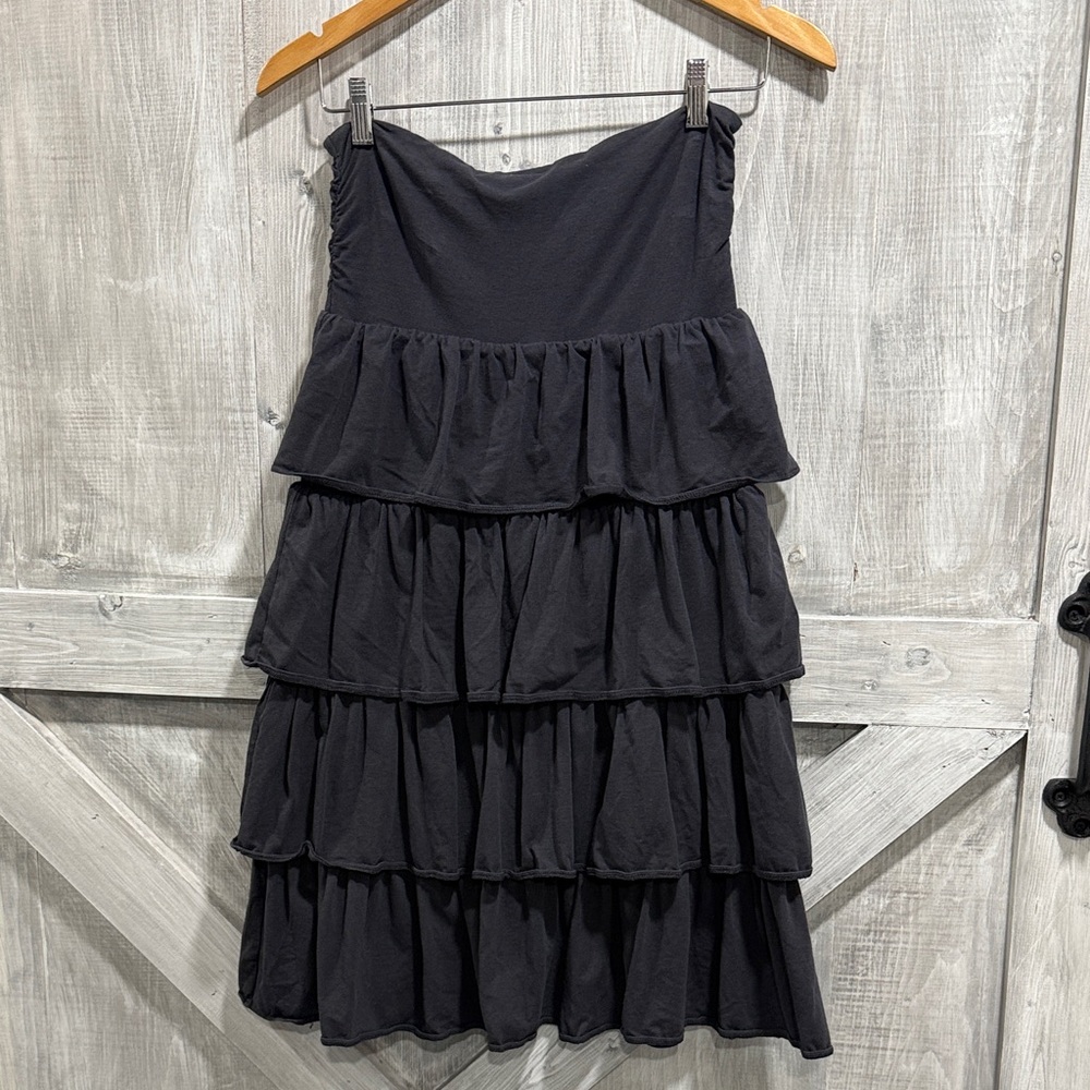 J Crew women’s M gray knit ruffle skirt L1